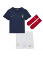 Billige Frankrike Raphael Varane #4 Hjemmedraktsett Barn VM 2022 Kortermet (+ Korte bukser)